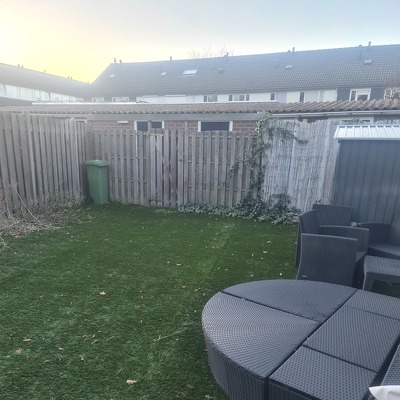 Onkruid vrij/tuin zomerklaar maken