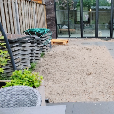 30m2 tegels tuin leggen