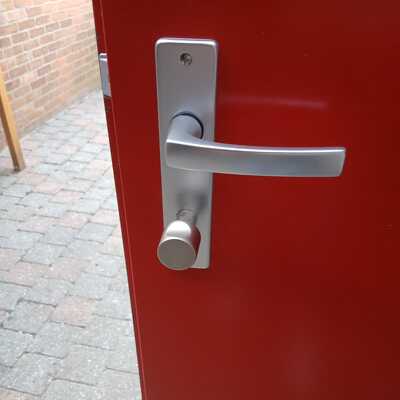 Vervangen van sloten garagedeur + dubbele buitenpoort