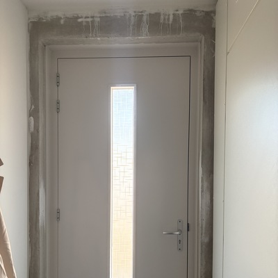 Entree en slaapkamer afmaken
