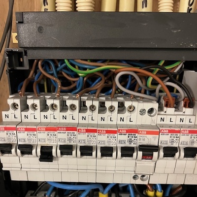 Meterkast aanpassen en Gebruik van ongebruikte groep voor airco
