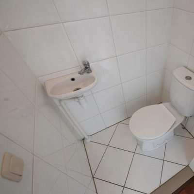 Badkamer en twee toiletruimtes compleet renoveren